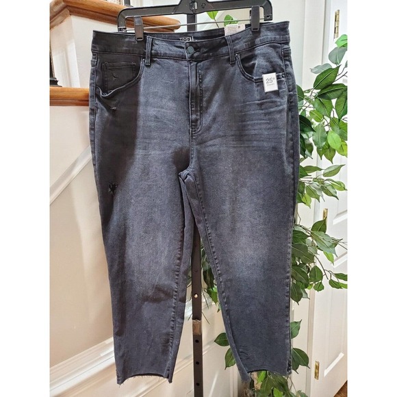 Times & Tru Women's Gray Denim Cotton High Rise Straight Fit Jeans Pant Size 18 - Picture 1 of 11